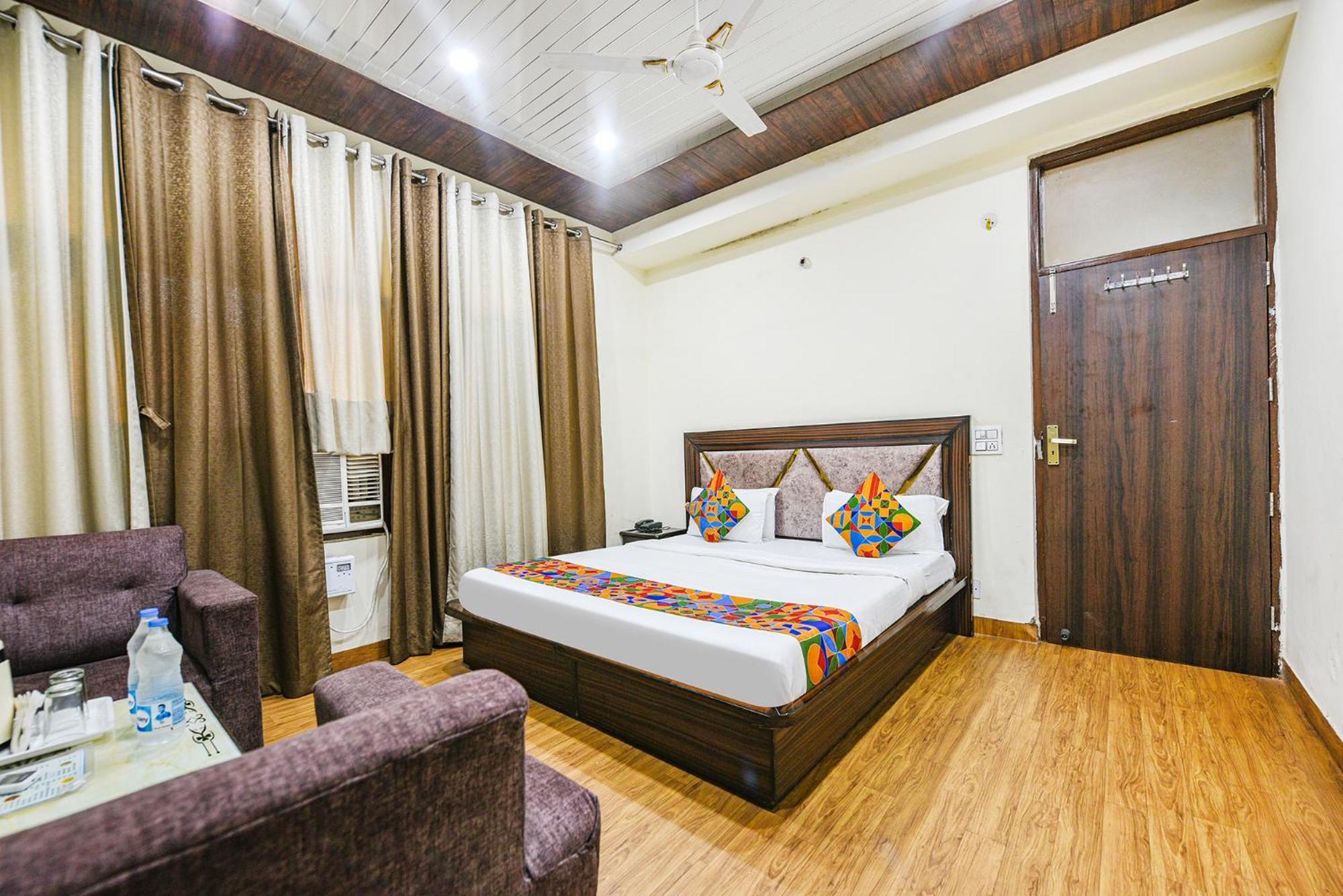 Fabhotel Royal Inn Chandīgarh Dış mekan fotoğraf