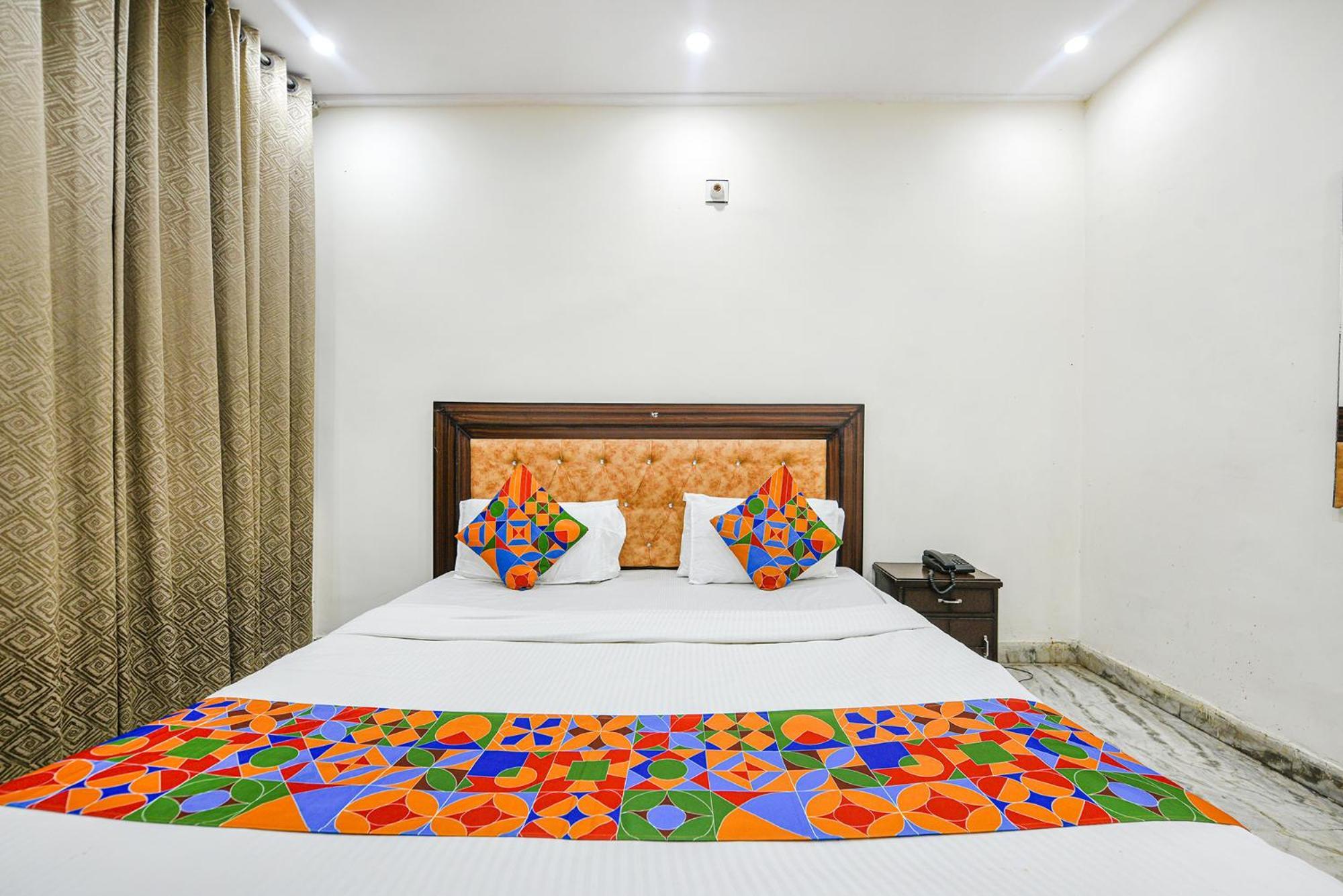Fabhotel Royal Inn Chandīgarh Dış mekan fotoğraf