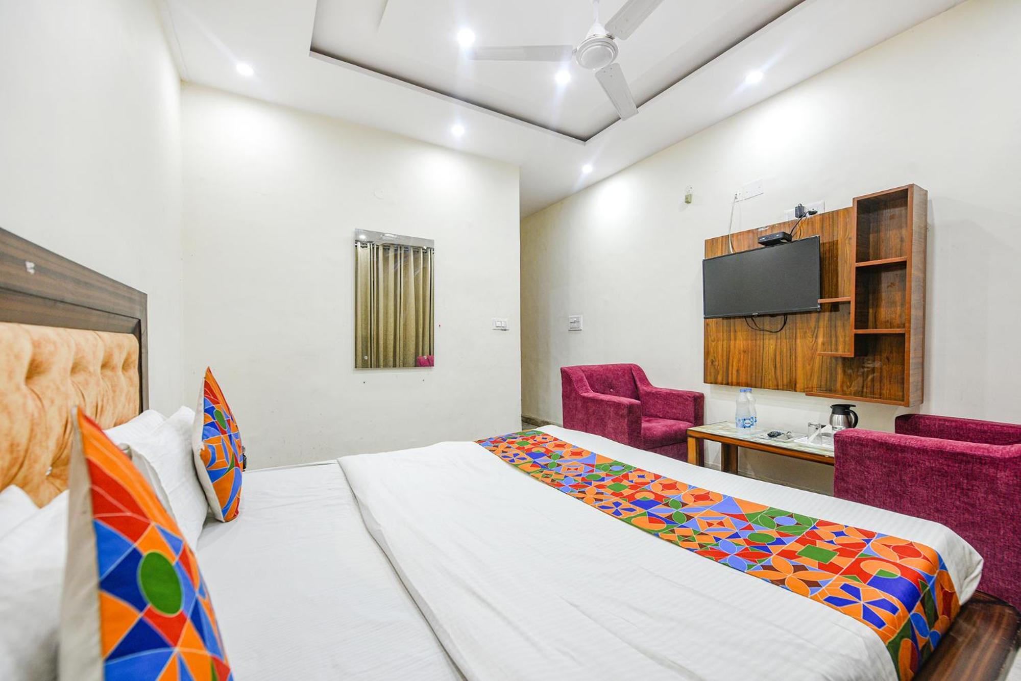 Fabhotel Royal Inn Chandīgarh Dış mekan fotoğraf